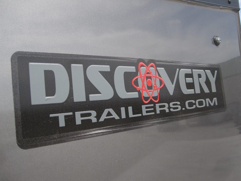 2027 Discovery photo 2