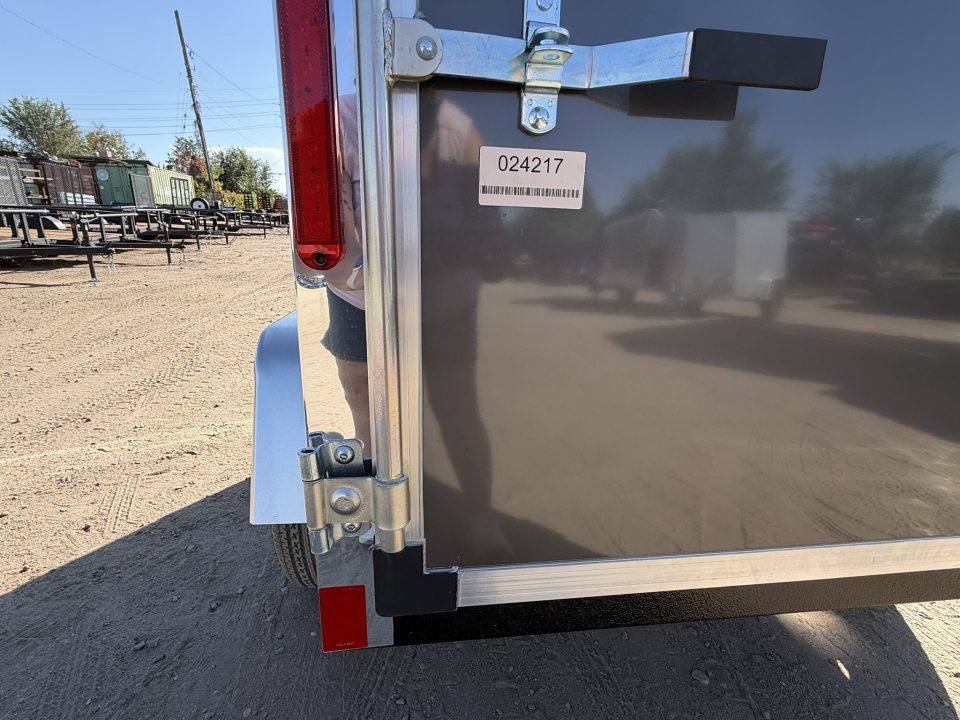 New 2027 Cross Trailers 4-6-1V Enclosed Barn Door 2K GVWR