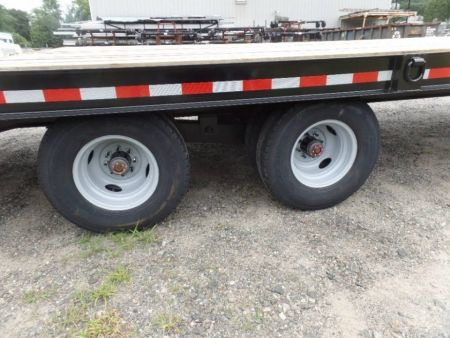 New 2027 Green 12 TON PAYLOAD DECK OVER EQUIPMENT TRAILER, In Stock #489004 Equipment Trailer