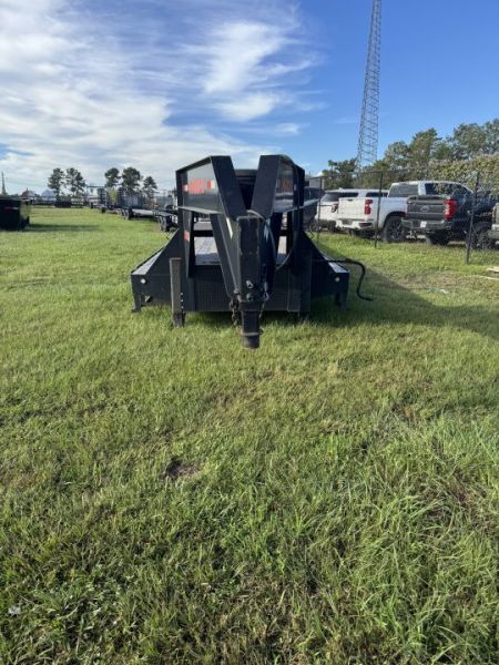 Used 2023 MAXX-D LHX10240 Flatbed Trailer