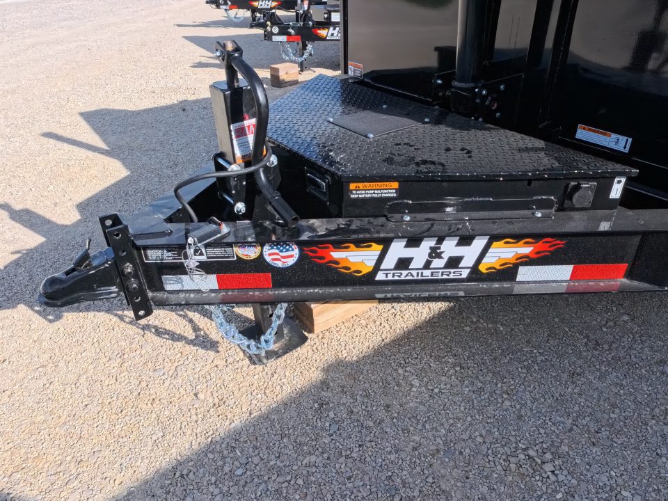 2027 H&H photo 3