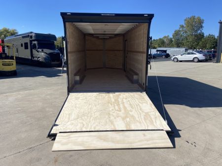 New United AUJ-8.5X18 Cargo Enclosed Trailer