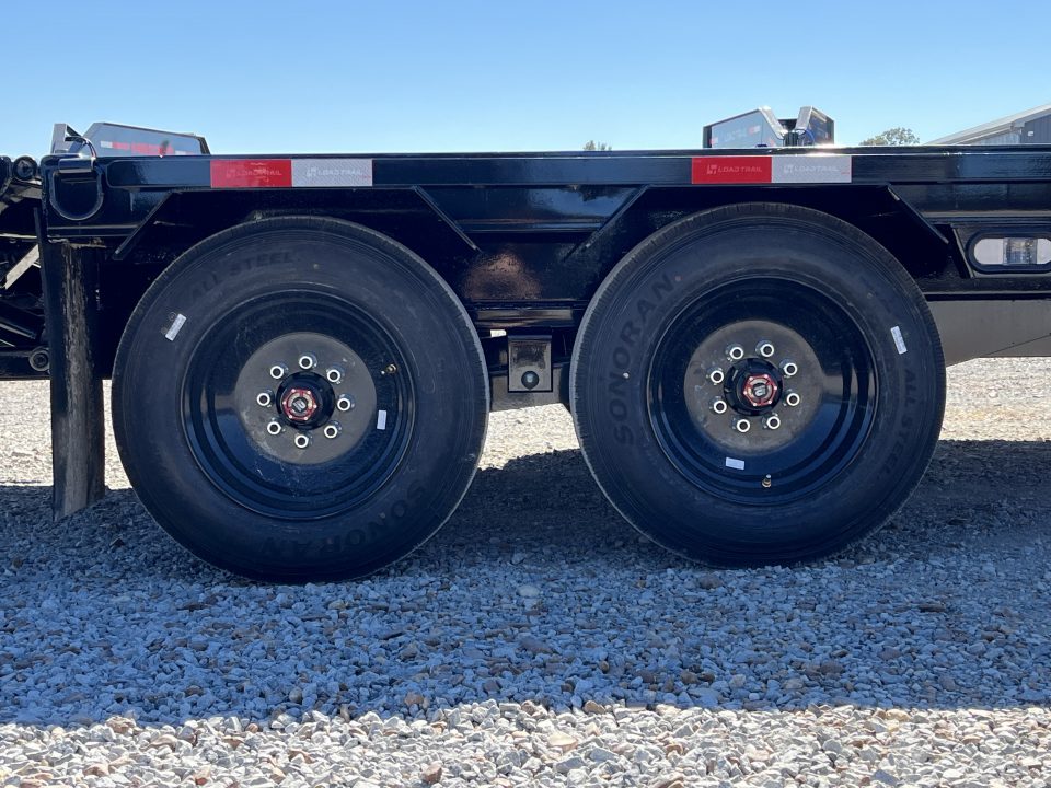 New 2027 Load Trail 102"X30' 16K Hydraulic Dovetail Gooseneck Trailer