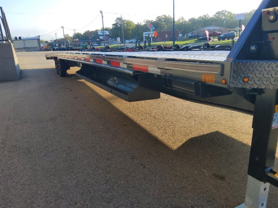 New 2027 Diamond C Trailers FMAX208SD-HS Flatbed Trailer