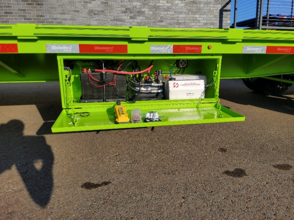 New 2027 Diamond C Trailers FMAX210HDT 2-PA Flatbed Trailer
