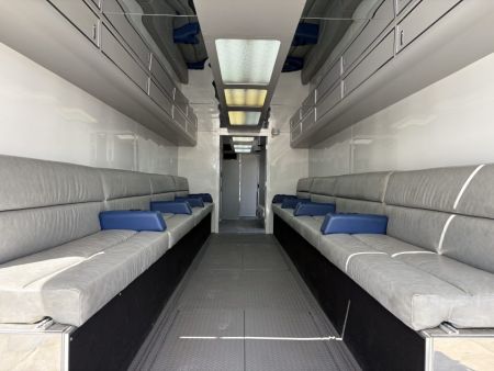 Used 2002 Used 53' Competition Lift Gate Trailer