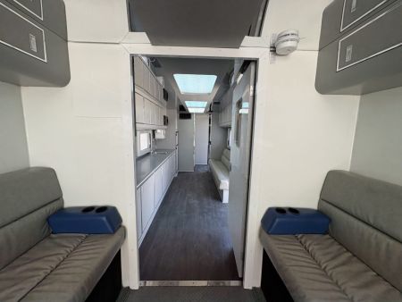 Used 2002 Used 53' Competition Lift Gate Trailer