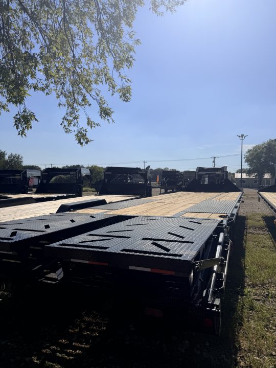 New 2027 Norstar FHG 102"x 32' Equipment Trailer