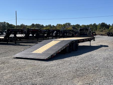 New 2027 MAXXD 102"X32' 30K Hydraulic Dovetail Gooseneck Trailer