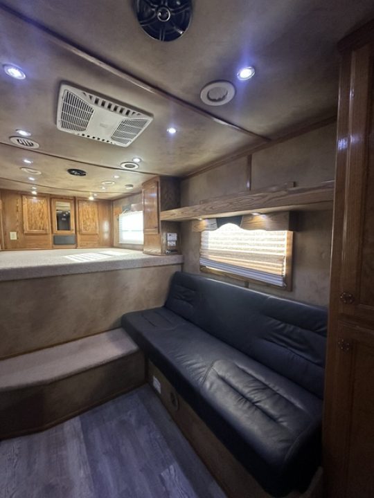 Used 2007 Cimarron 9x14 LQ 4 Horse