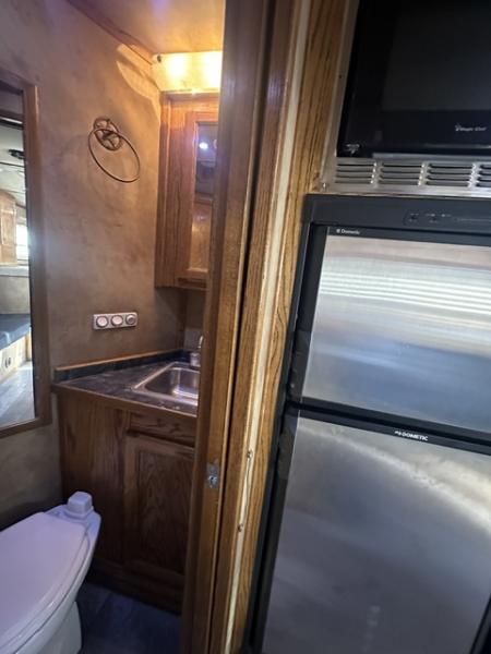 Used 2007 Cimarron 9x14 LQ 4 Horse