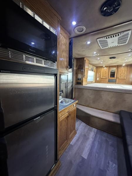 Used 2007 Cimarron 9x14 LQ 4 Horse