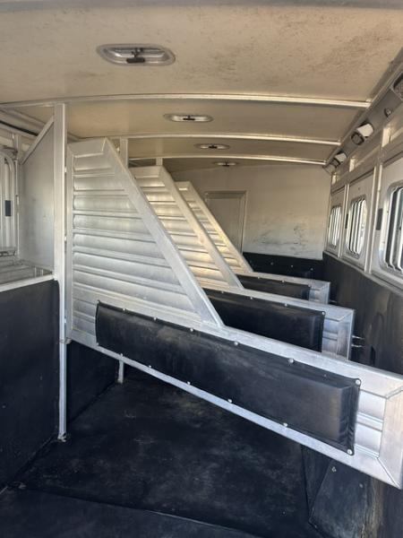 Used 2007 Cimarron 9x14 LQ 4 Horse