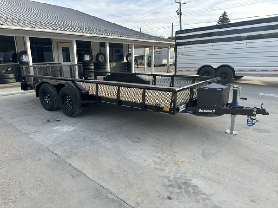 New 2027 Diamond C 16' GTU Flatbed