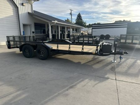 New 2027 Diamond C 16' Flatbed GTU