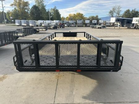 New 2027 Diamond C 16' Flatbed GTU