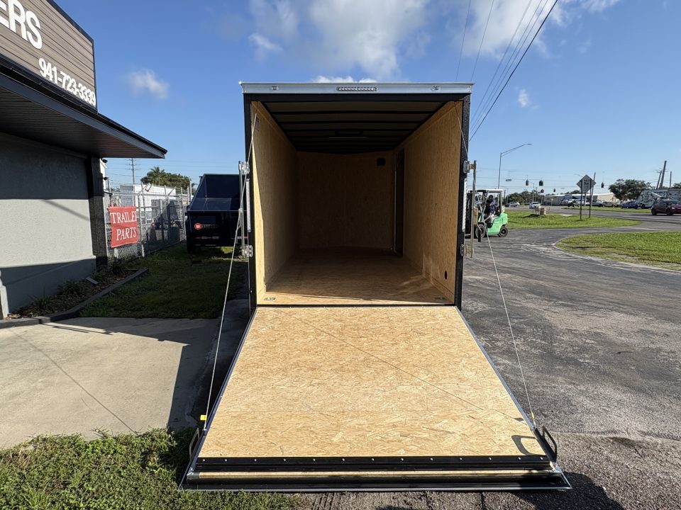 2027 Covered Wagon photo 4
