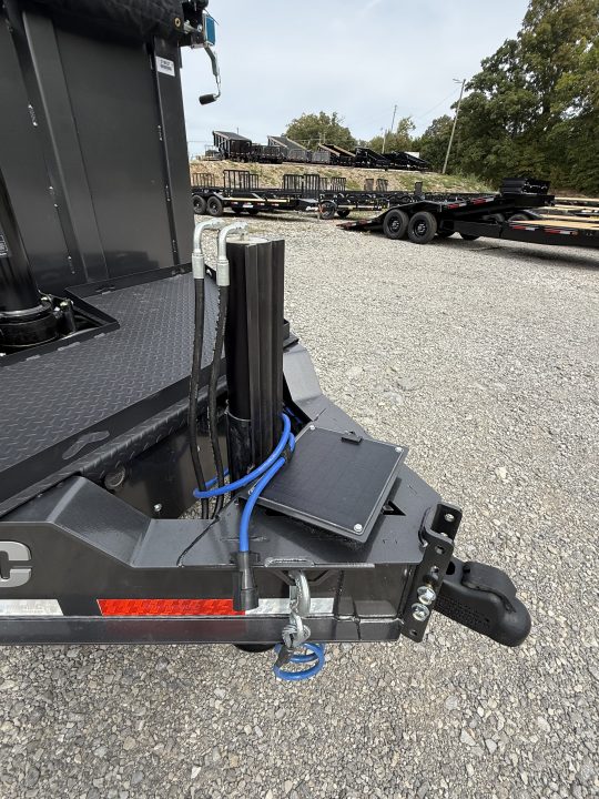 New 2027 Diamond C LPT 207 14’ Dump Trailer, PACESETTER EDITION, HYD JACK, 44” SIDES, 5 STAGE TELESCOPIC DUMP