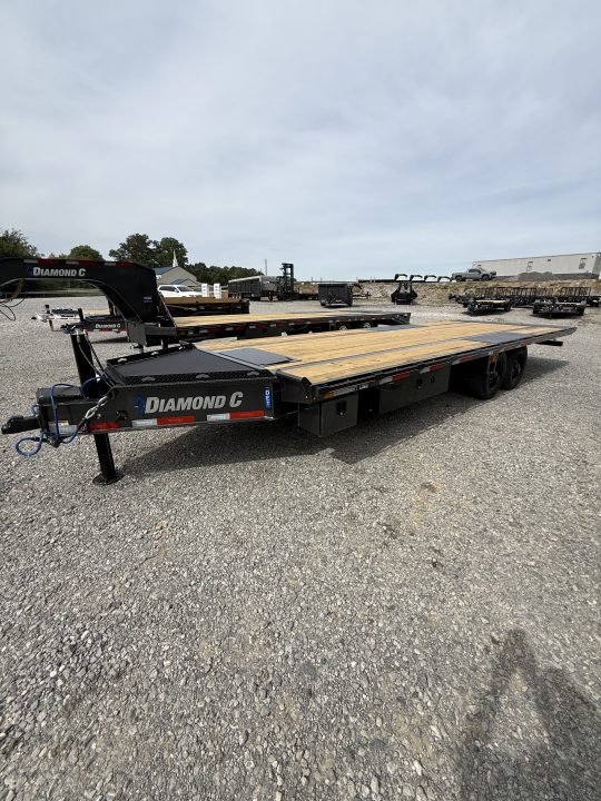 New 2027 Diamond C DET 210 24’ Tilt Trailer, 23K GVWR, 12K POP UP WINCH, ABS BRAKES, HYD JACK