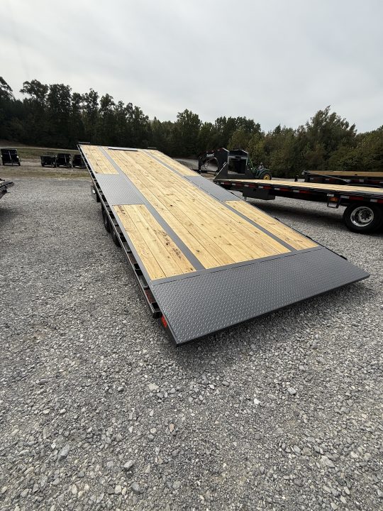 New 2027 Diamond C DET 210 24’ Tilt Trailer, 23K GVWR, 12K POP UP WINCH, ABS BRAKES, HYD JACK