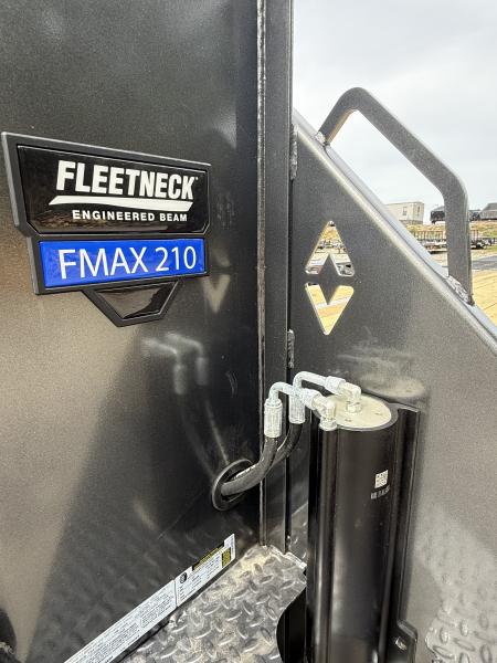 New 2027 Diamond C FMAX 210 32’ Flatbed Trailer, HYDRAULIC DOVETAIL AND JACKS, ALUMINUM OUTER WHEELS, 14PLY TIRES, ABS BRAKES