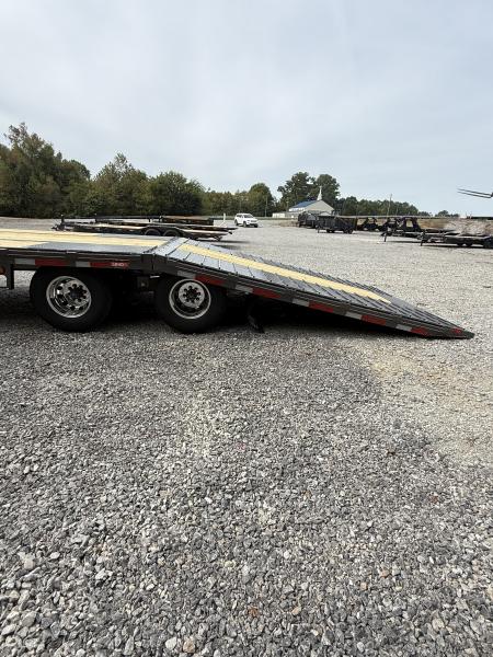New 2027 Diamond C FMAX 210 32’ Flatbed Trailer, HYDRAULIC DOVETAIL AND JACKS, ALUMINUM OUTER WHEELS, 14PLY TIRES, ABS BRAKES