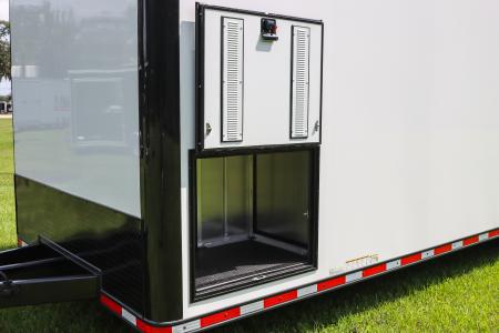 Used 2025 8.5X32 United Trailers RACE TRAILER