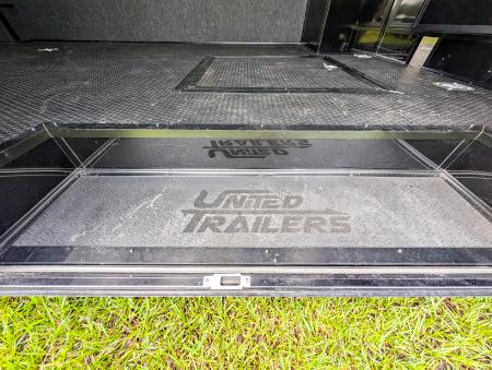 Used 2025 8.5X32 United Trailers RACE TRAILER