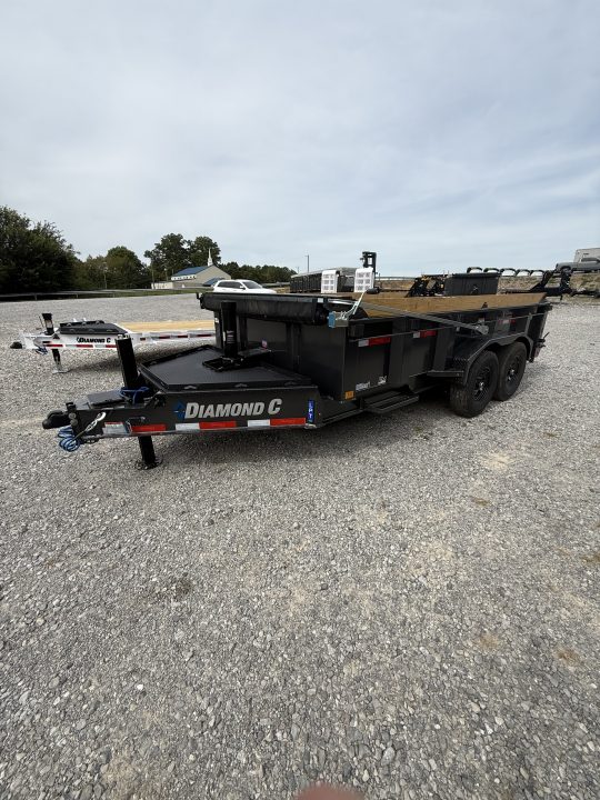 New 2027 Diamond C LPT 207 14’ Dump Trailer, PACESETTER EDITION, HYD JACK, HEAVY FENDERS, RAMPS, 15.5K GVWR