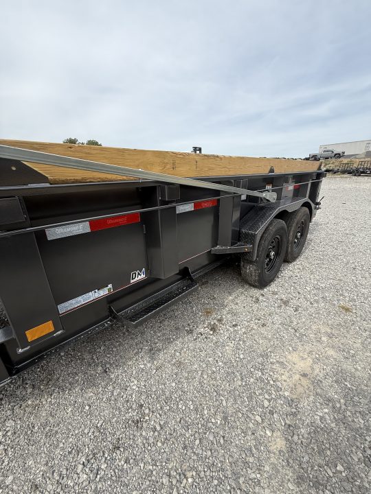 New 2027 Diamond C LPT 207 14’ Dump Trailer, PACESETTER EDITION, HYD JACK, HEAVY FENDERS, RAMPS, 15.5K GVWR
