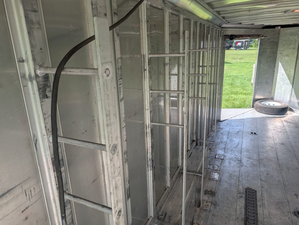 Used 2005 8.5X20 Featherlite SNOWBOBILE TRAILER