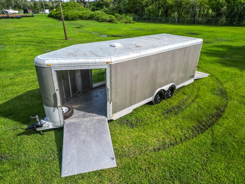 Used 2005 8.5X20 Featherlite SNOWBOBILE TRAILER