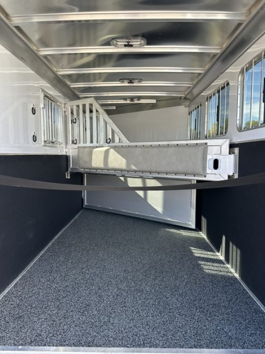 New 2027 Featherlite 3 Horse Premier Tack