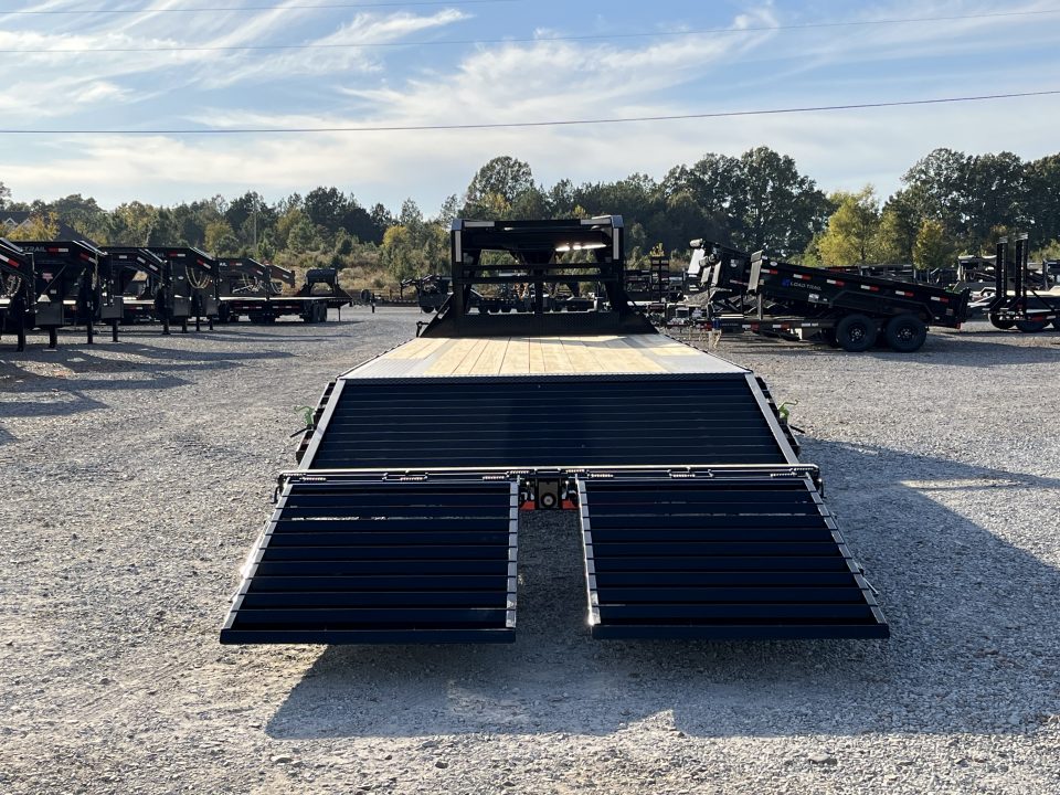 New 2027 Load Trail 102" x 25' 14k Gooseneck Trailer
