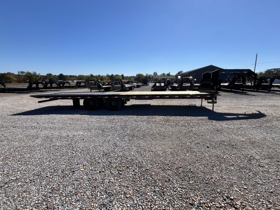 New 2027 Load Trail Gooseneck Hyd Dovetail Trailer | 102" x 32' 24K GVWR