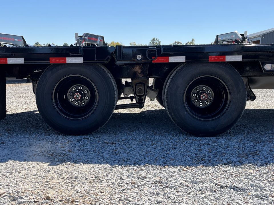 New 2027 Load Trail Gooseneck Hyd Dovetail Trailer | 102" x 32' 24K GVWR