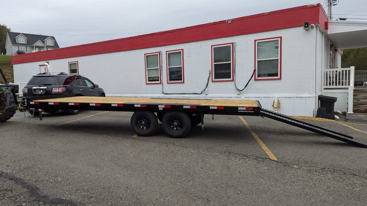 New 2027 CAM Superline 20' General Duty Flat Deck Deckover w/ 8' Underbody Ramps