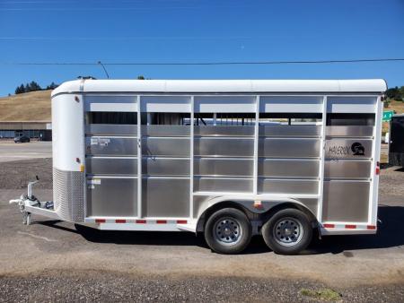 New 2027 Maverick 3 Horse Trailer