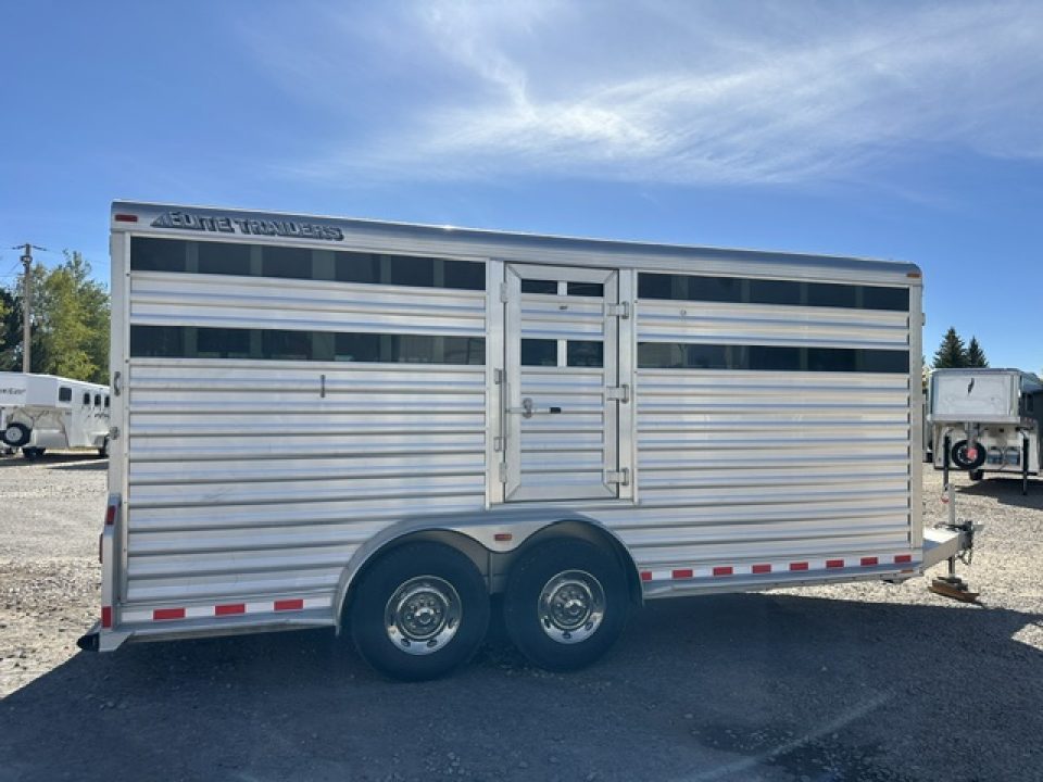 Consignment 2012 Elite 2 Horse Straight Load w/Stock