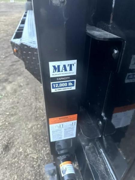 New 2027 Delco Trailers 24' gooseneck Split deck tilt bed, 2 #8000 lb torsion axles- #16000lb GVWR(16 tilt+8'stationary) Equipment Trailer