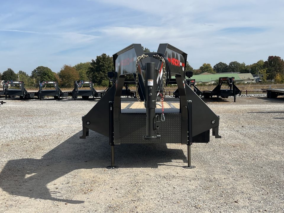 New 2027 MAXXD Hydraulic Dovetail Gooseneck Trailer | 34' x 102' 30K GVWR