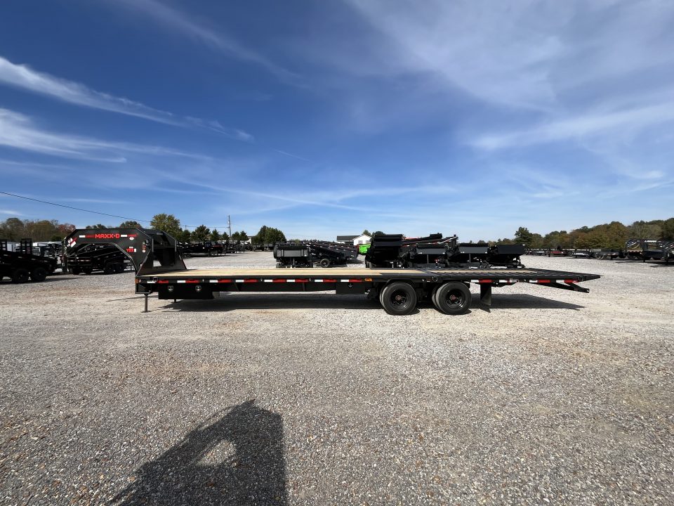 New 2027 MAXXD Hydraulic Dovetail Gooseneck Trailer | 34' x 102' 30K GVWR