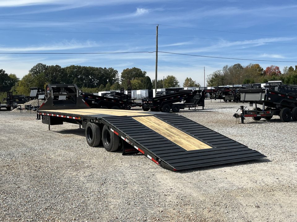 New 2027 MAXXD Hydraulic Dovetail Gooseneck Trailer | 34' x 102' 30K GVWR