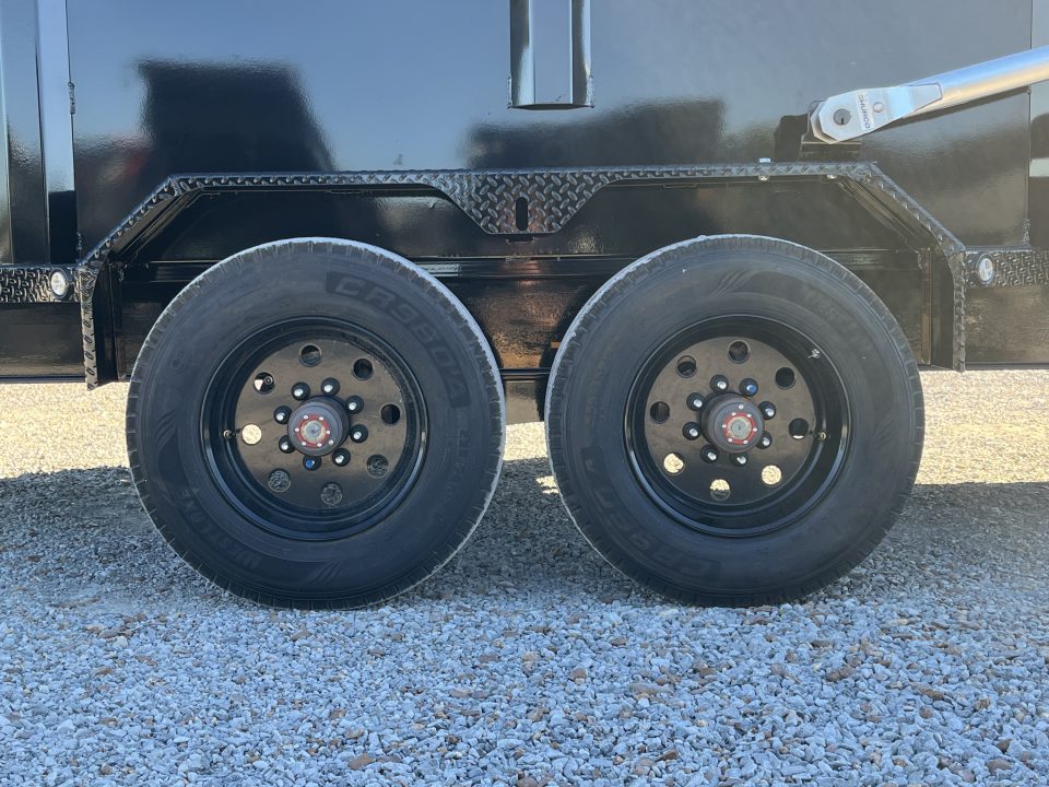 New 2027 MAXX-D 83"X20' 24K Telescopic Super Dump Trailer