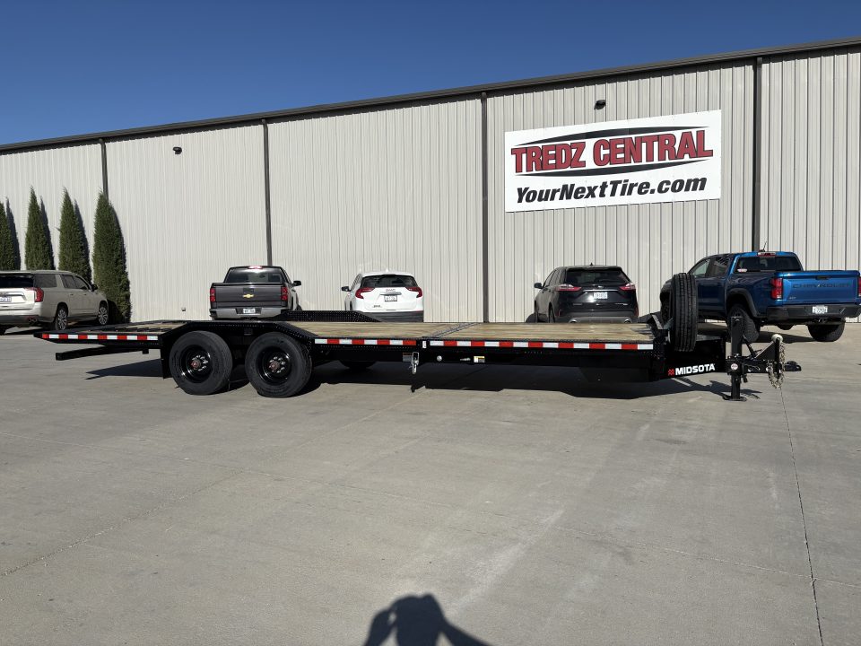New 2027 Midsota TBWB26-220 Tilt Trailer