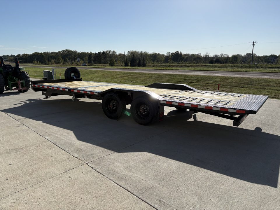New 2027 Midsota TBWB26-220 Tilt Trailer
