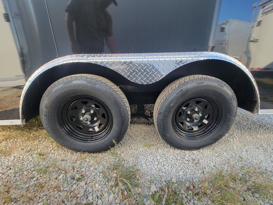 New 2027 Formula Trailers 8.5x16 Traverse Flat Top V-Nose Car Hauler Cargo / Enclosed Trailer