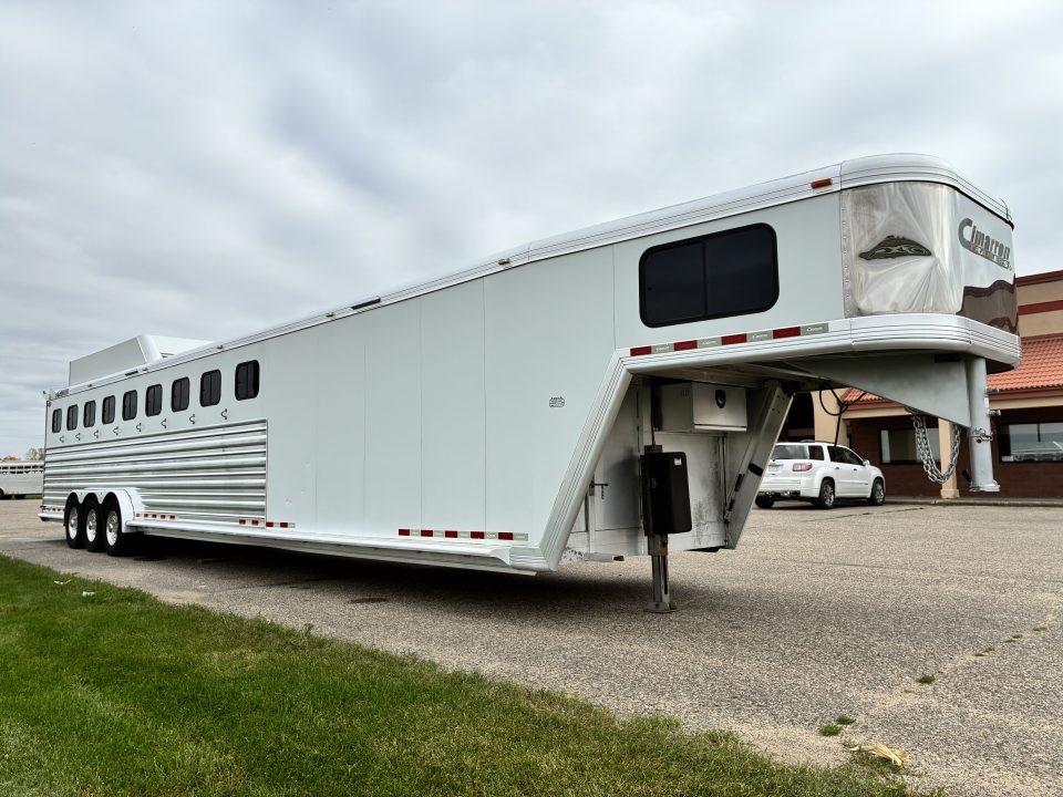 Used 2019 Cimarron Trailers 9H NorthStar Slant Gooseneck Horse Trailer
