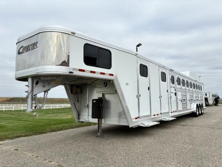 Used 2019 Cimarron Trailers 9H NorthStar Slant Gooseneck Horse Trailer