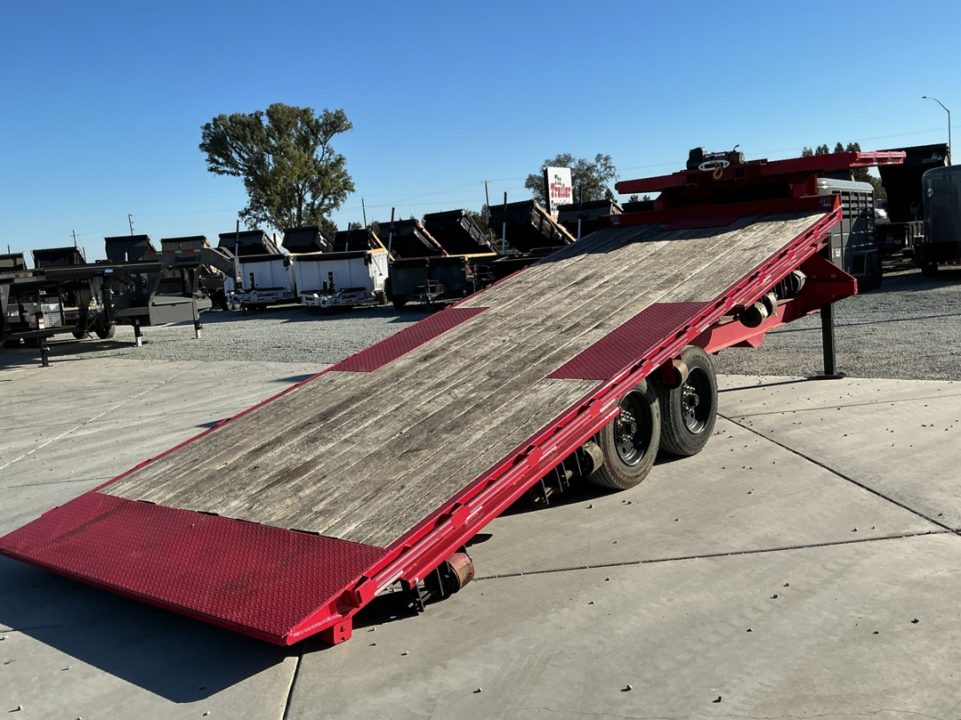 Used 2022 Diamond C Trailers DET208L22X102GN 8.5FT X 22FT 18K GVW Tilt Trailer